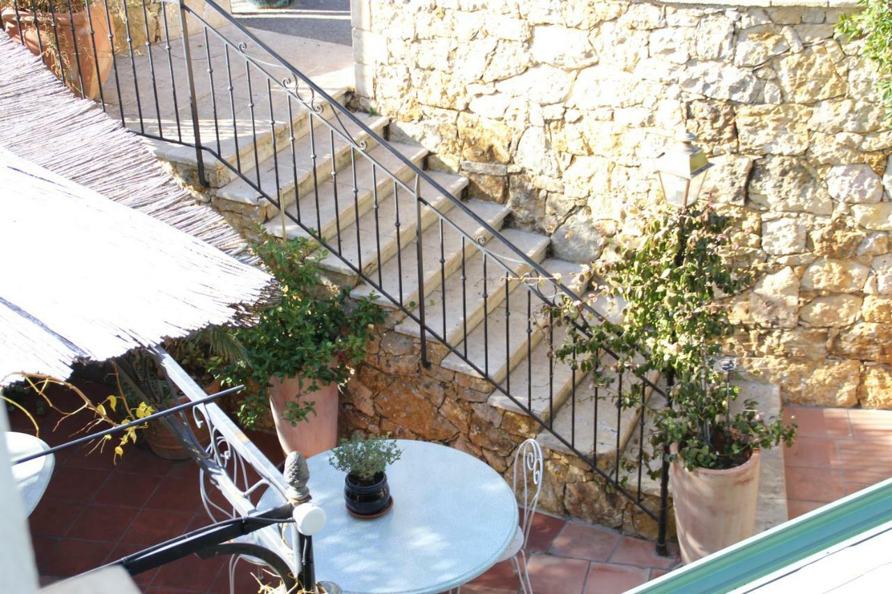 Le Provencal Hotel Aups Exterior photo